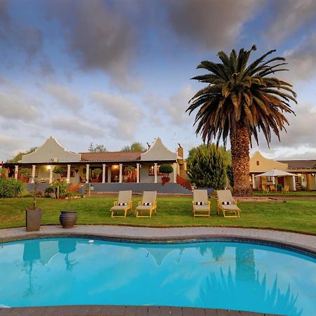Thylitshia Villa Country Guest House Oudtshoorn Bagian luar foto
