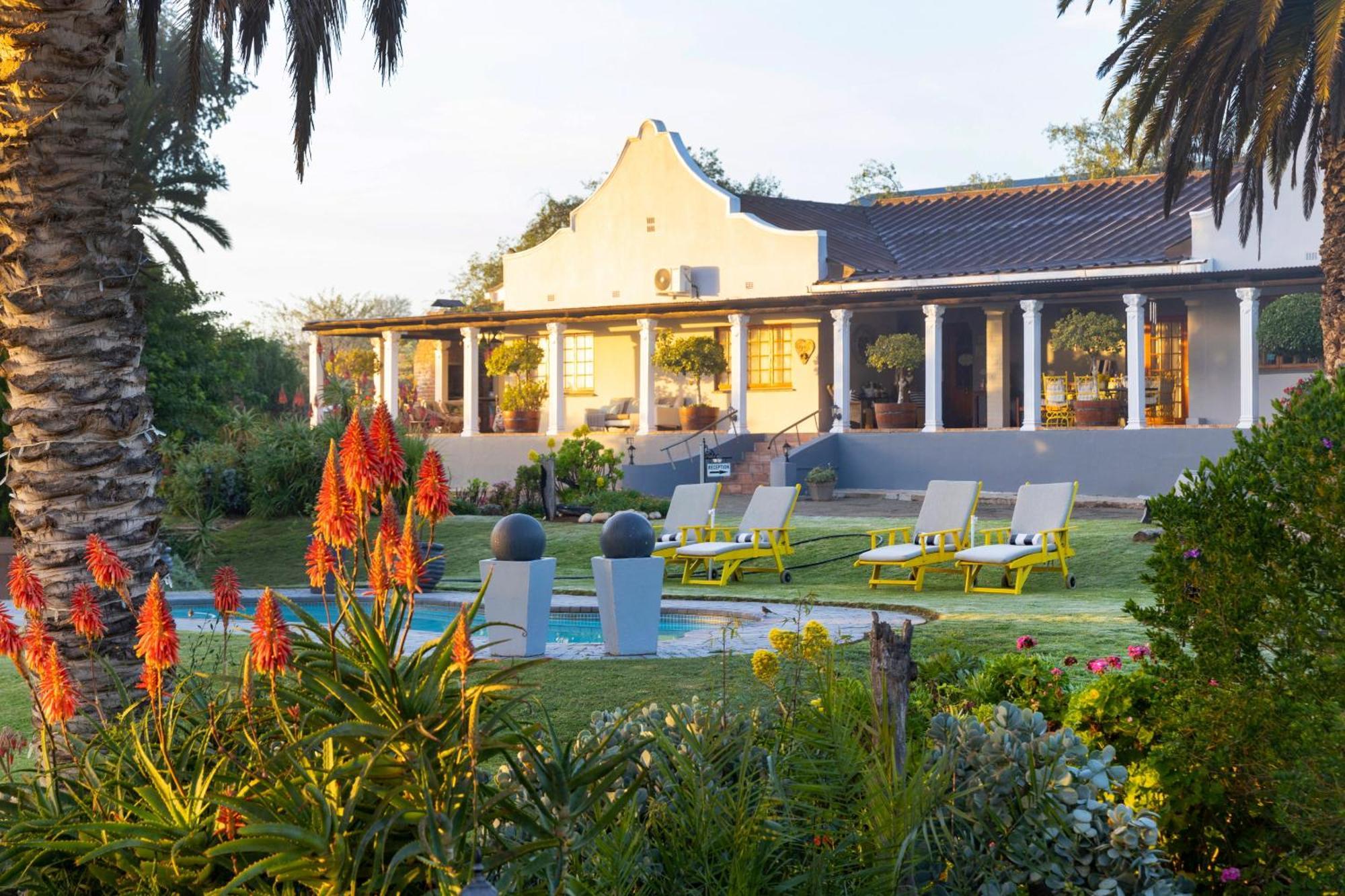 Thylitshia Villa Country Guest House Oudtshoorn Bagian luar foto