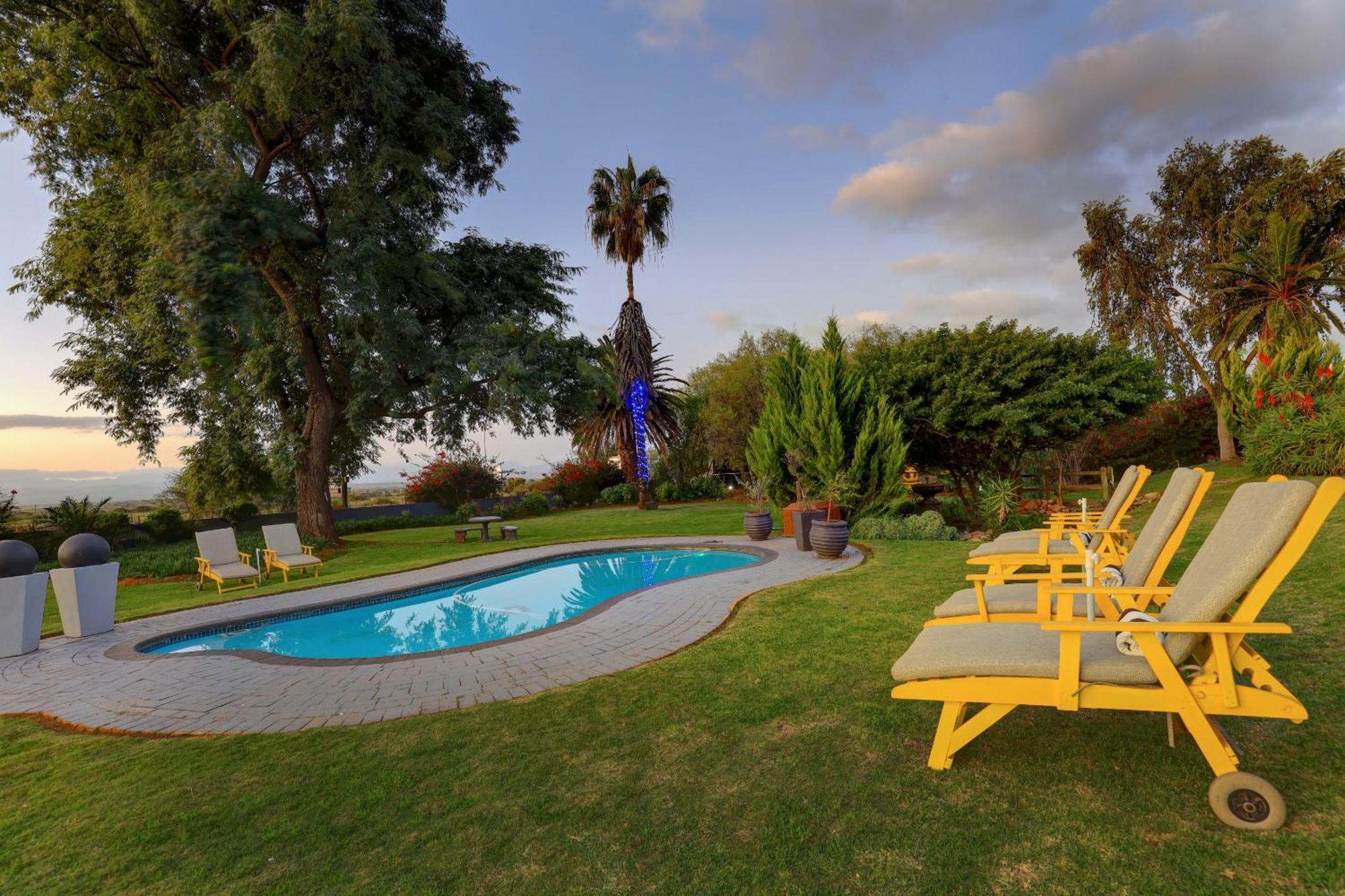 Thylitshia Villa Country Guest House Oudtshoorn Bagian luar foto