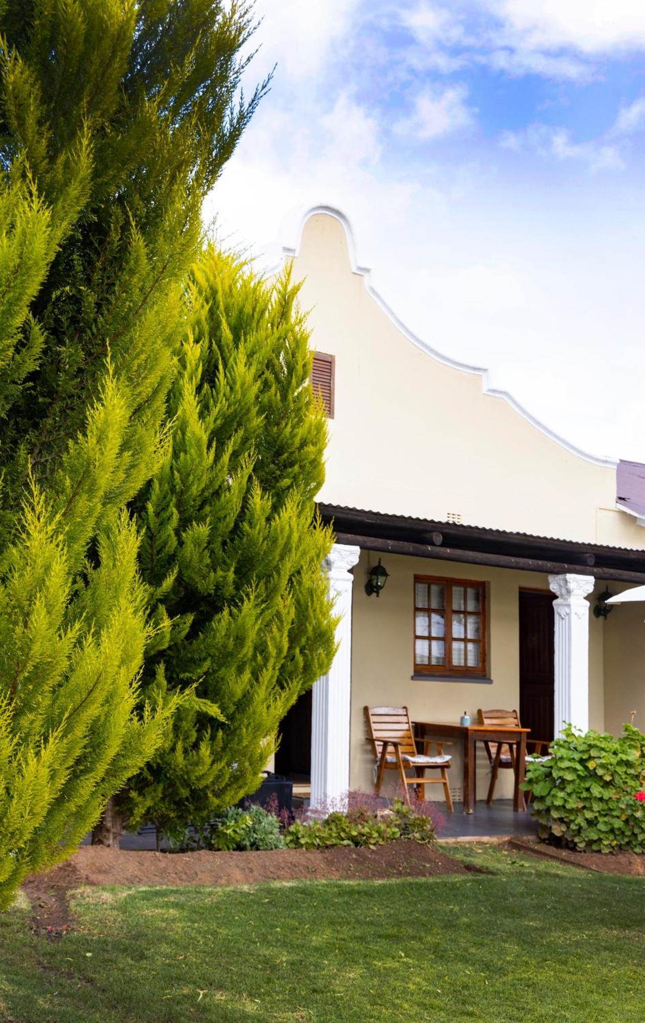 Thylitshia Villa Country Guest House Oudtshoorn Bagian luar foto