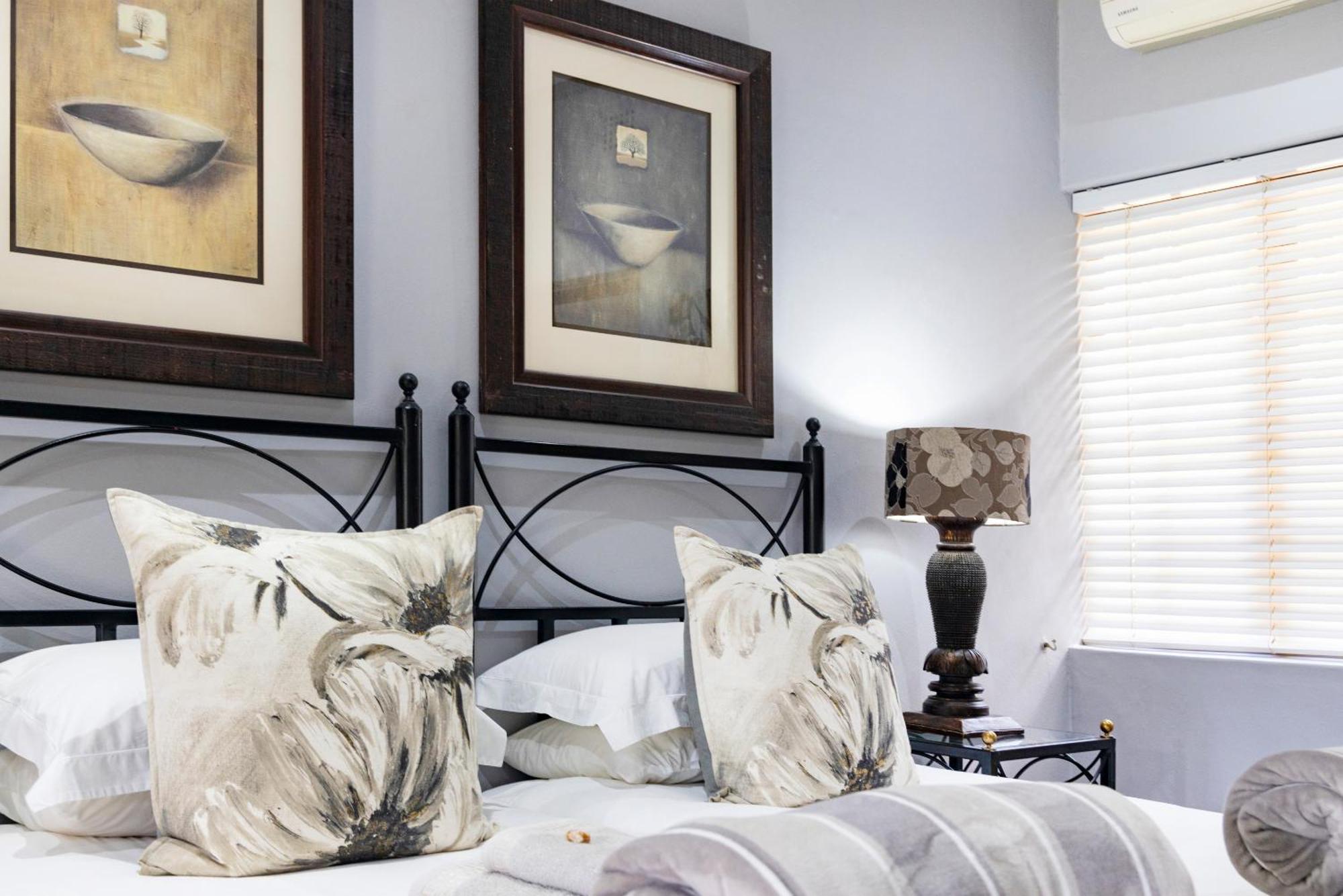 Thylitshia Villa Country Guest House Oudtshoorn Bagian luar foto